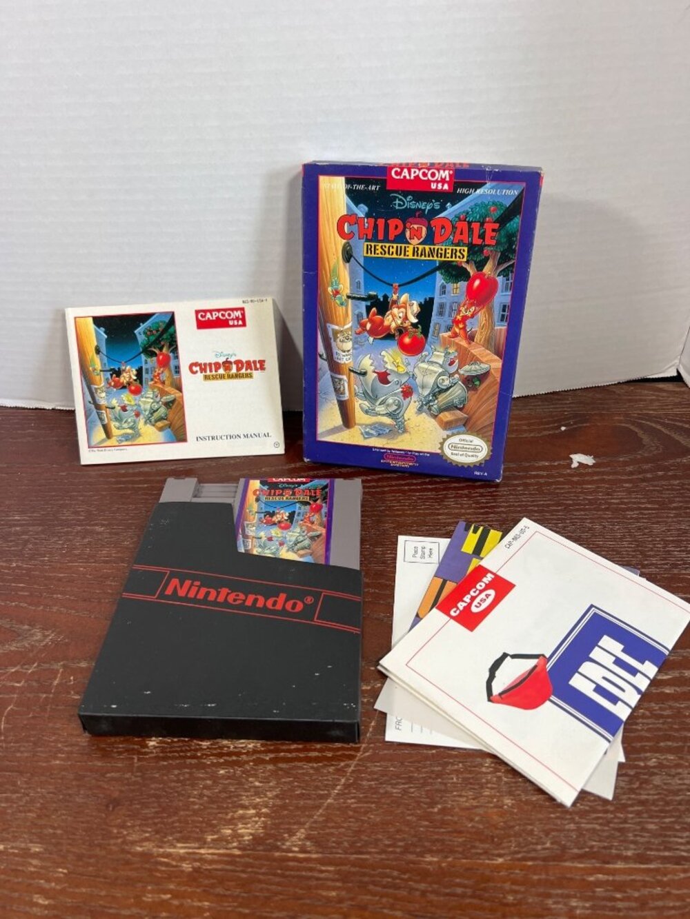 Disneys Chip N Dale Rescue Rangers NES Game Complete In Box Capcom 1990 Tested